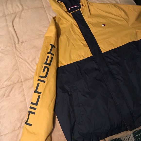 Tommy Hilfiger jacket - Picture 2 of 3